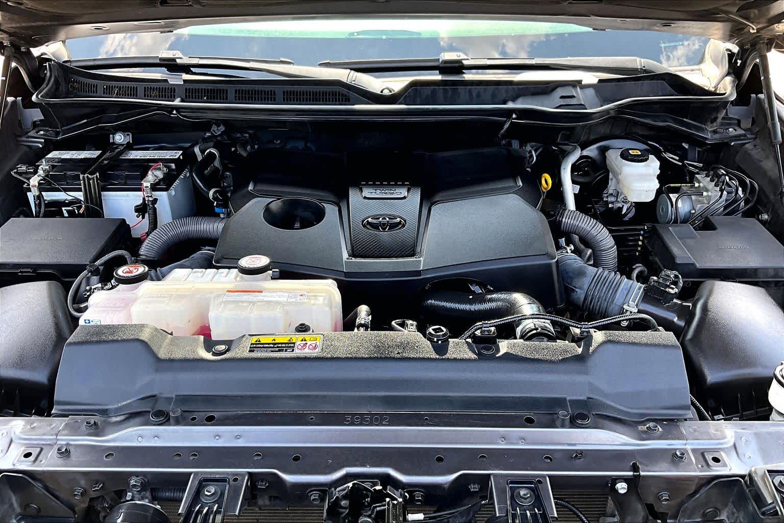 2022 Toyota Tundra photo 32 of 37