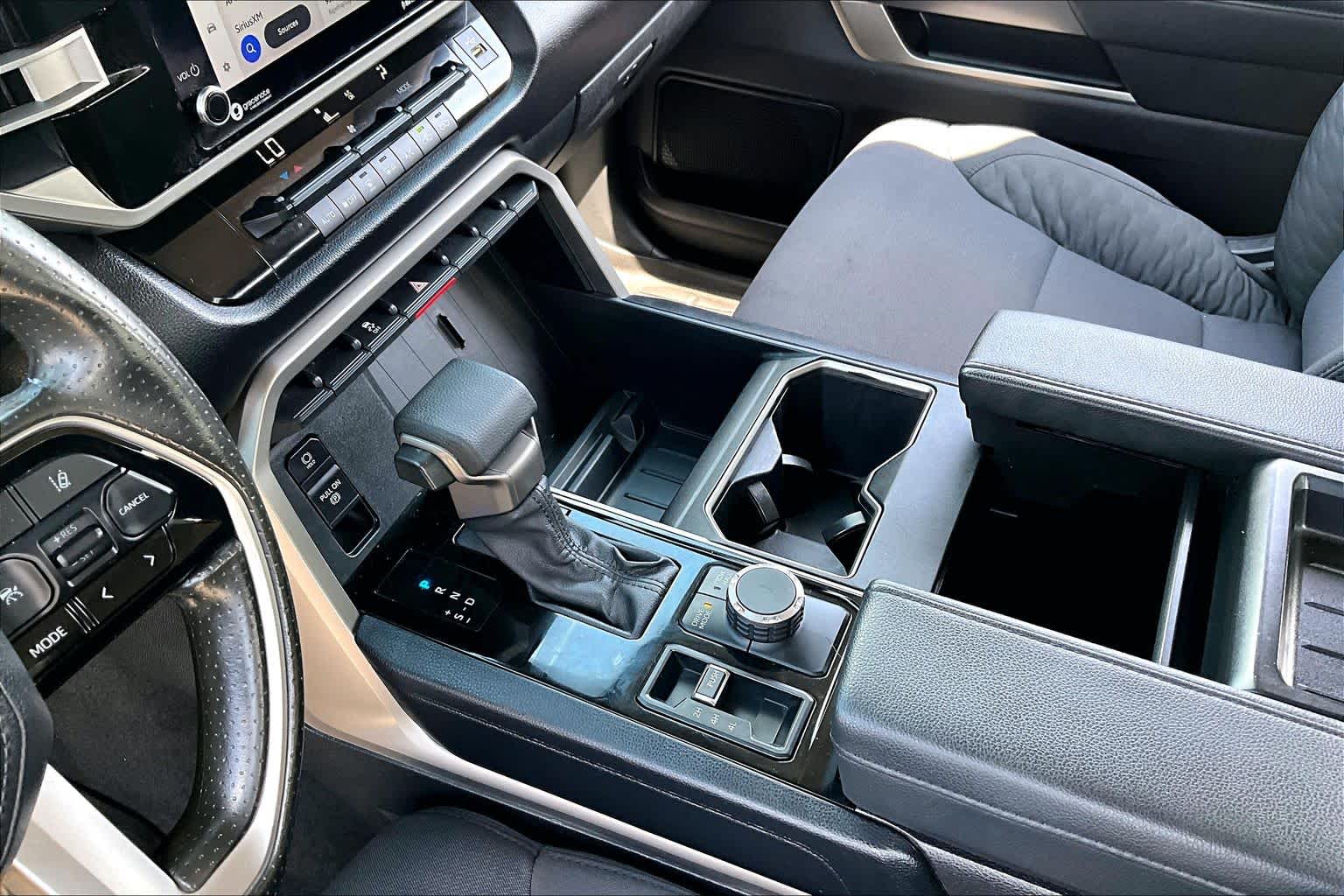 2022 Toyota Tundra photo 17 of 37