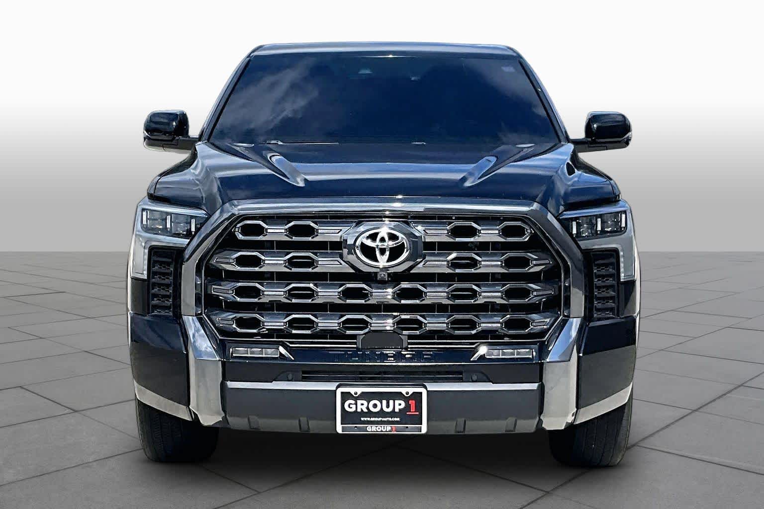 2023 Toyota Tundra photo 4 of 32