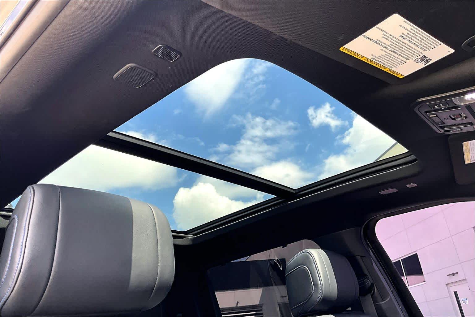 2023 Toyota Tundra photo 12 of 32