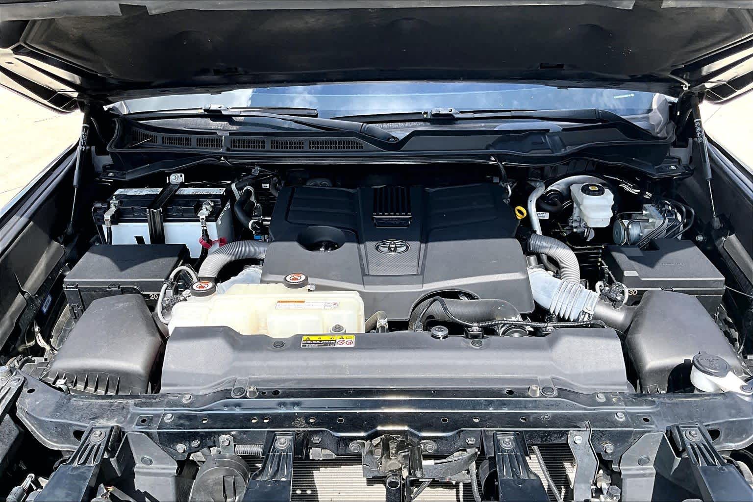 2023 Toyota Tundra photo 28 of 32