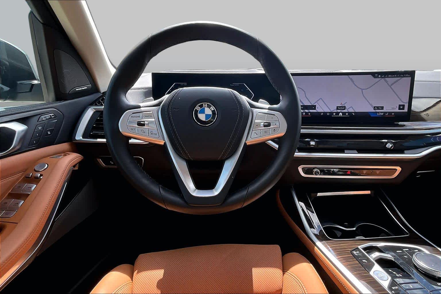2024 BMW X7 xDrive40i photo 6 of 33
