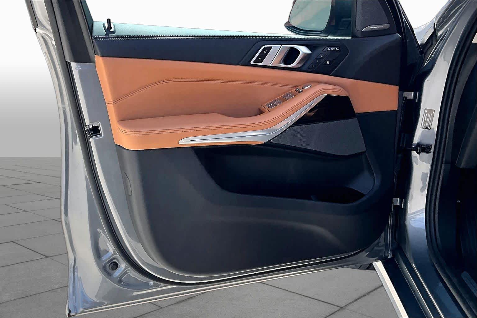 2024 BMW X7 xDrive40i photo 20 of 33