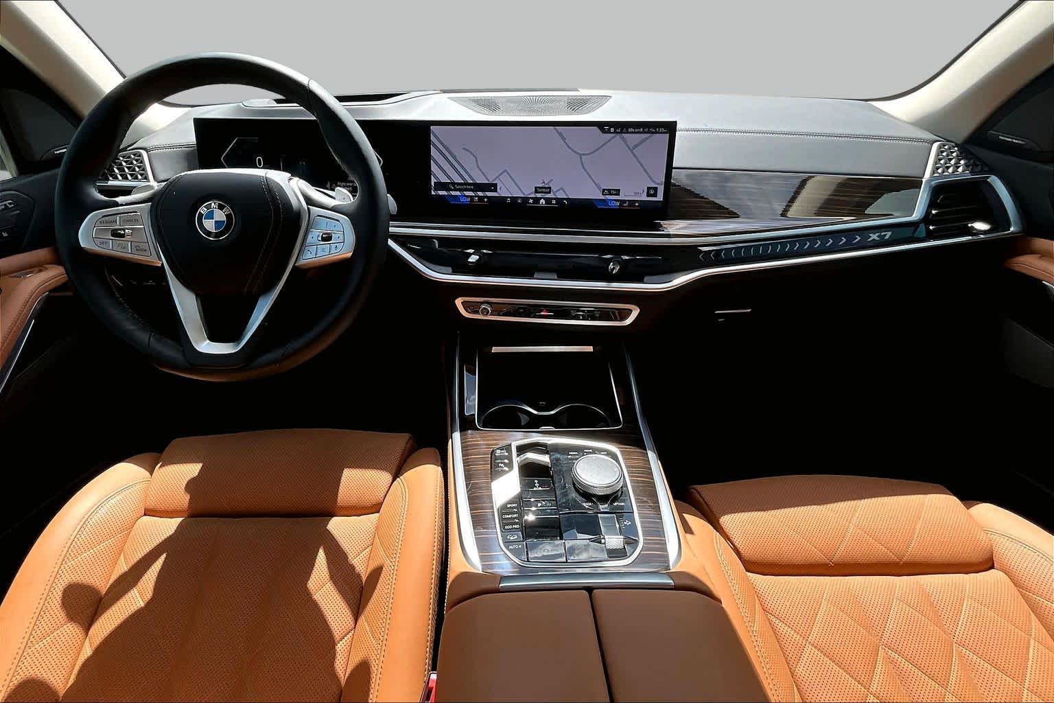 2024 BMW X7 xDrive40i photo 14 of 33