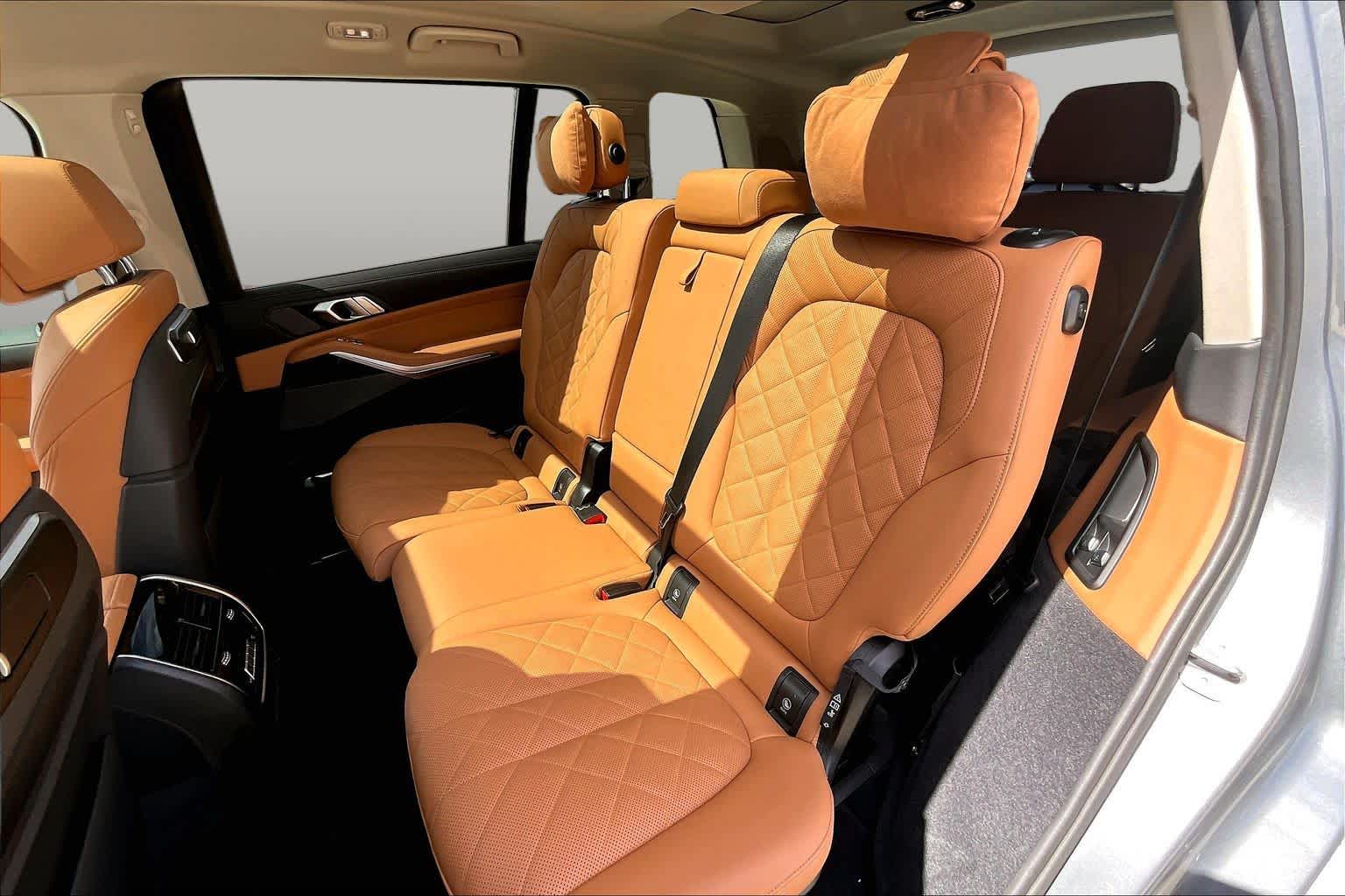2024 BMW X7 xDrive40i photo 18 of 33