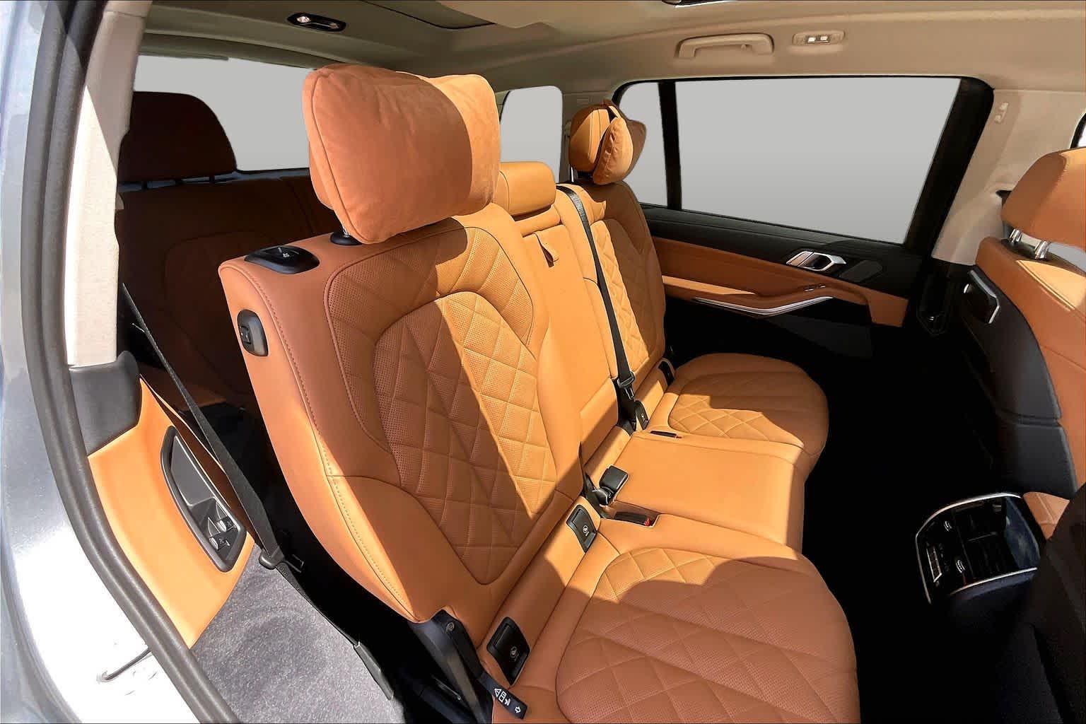 2024 BMW X7 xDrive40i photo 19 of 33