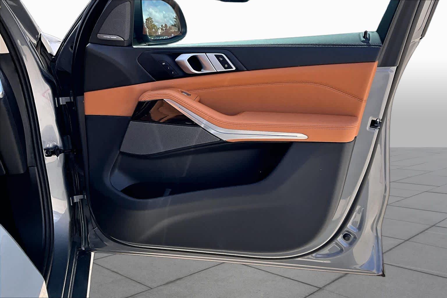 2024 BMW X7 xDrive40i photo 21 of 33