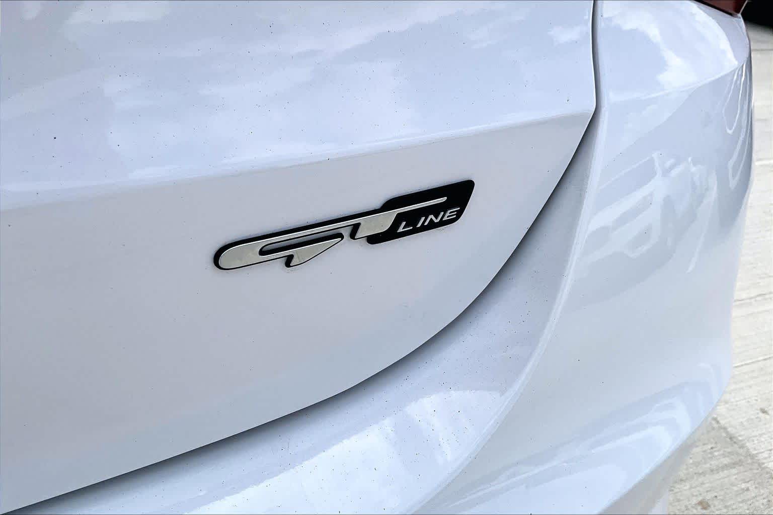 2022 Kia K5 GT-Line Glacial White Pearl at HGreg Houston