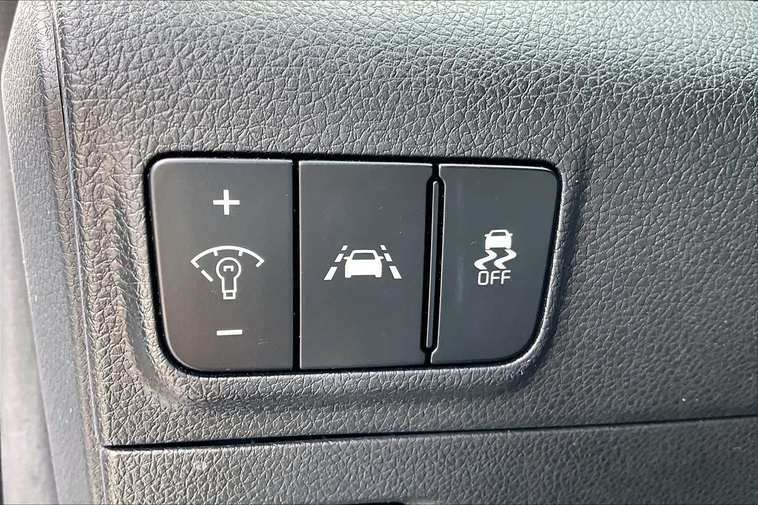 2022 Kia K5 GT-Line Glacial White Pearl at HGreg Houston