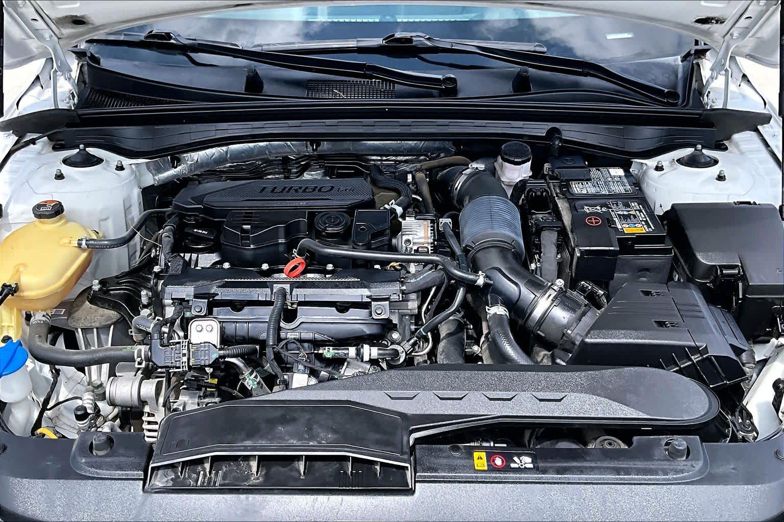 2022 Kia K5 GT-Line Glacial White Pearl at HGreg Houston