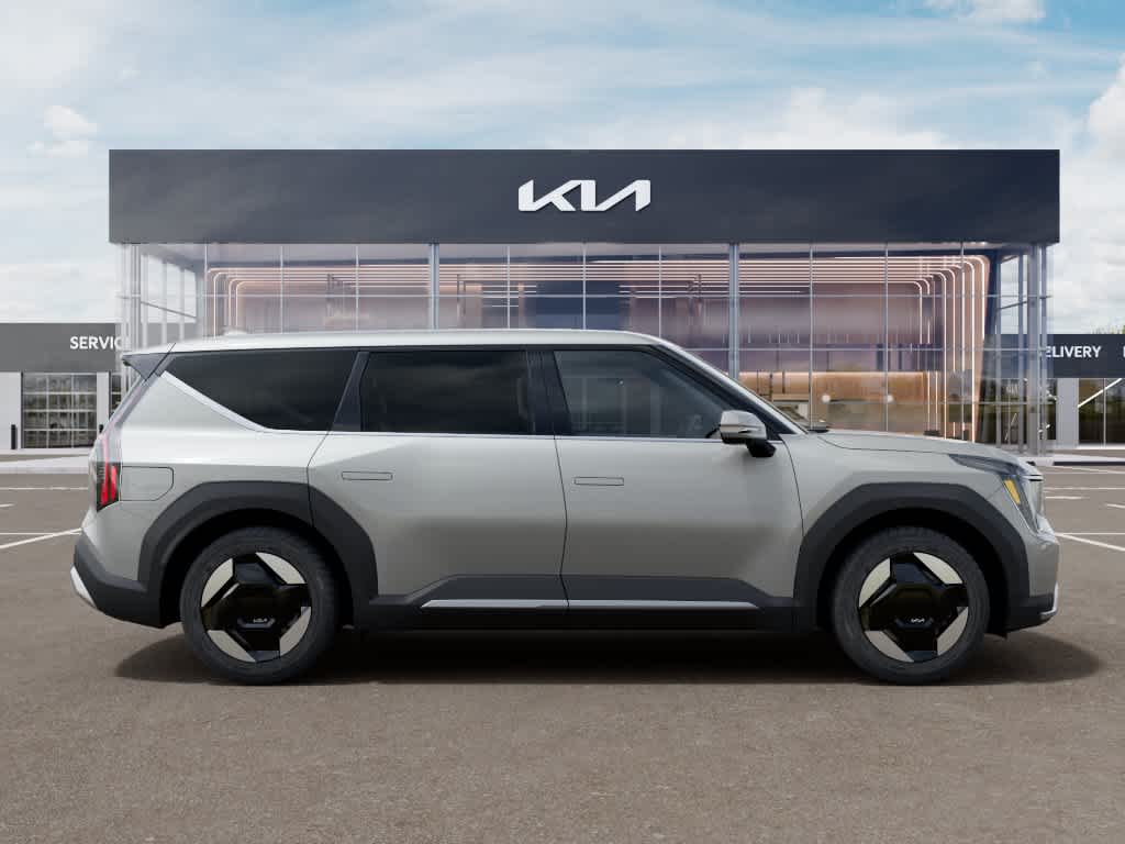 2026 Kia EV9 photo 7 of 27