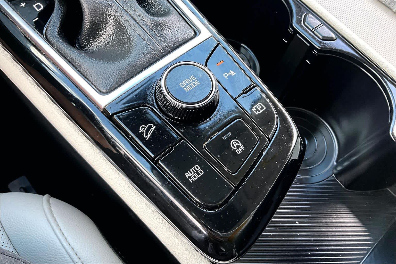 2024 Kia Sportage EX Ebony Black at Westside Kia