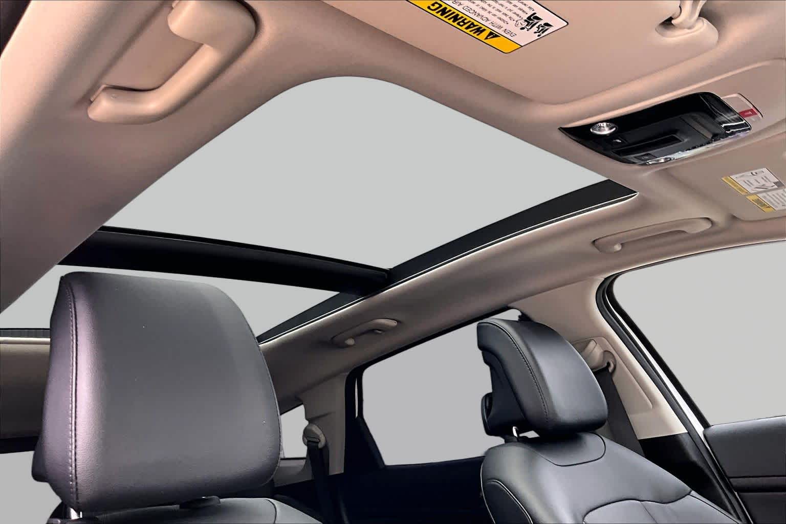 2025 Kia Sportage EX Glacial White Pearl at Beck & Masten Kia