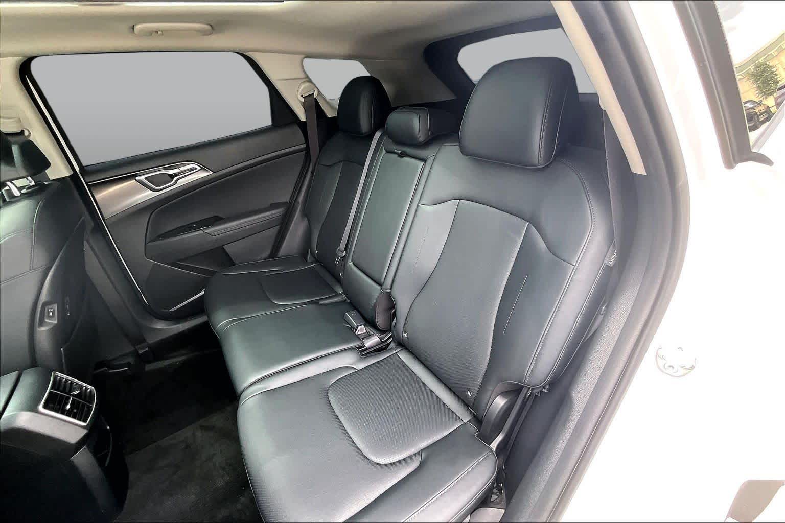 2025 Kia Sportage EX Glacial White Pearl at Beck & Masten Kia