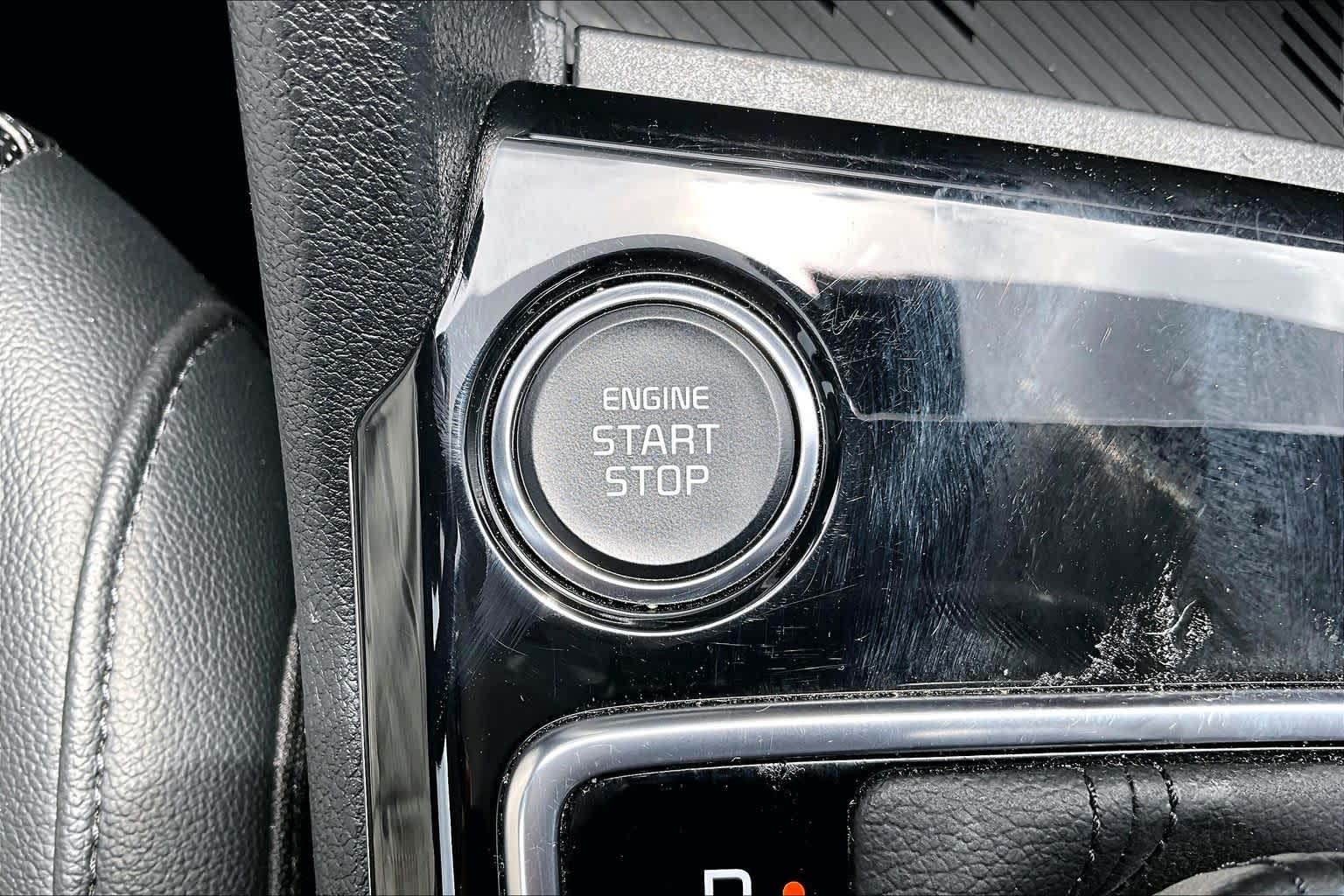 2025 Kia Sportage EX Glacial White Pearl at Beck & Masten Kia