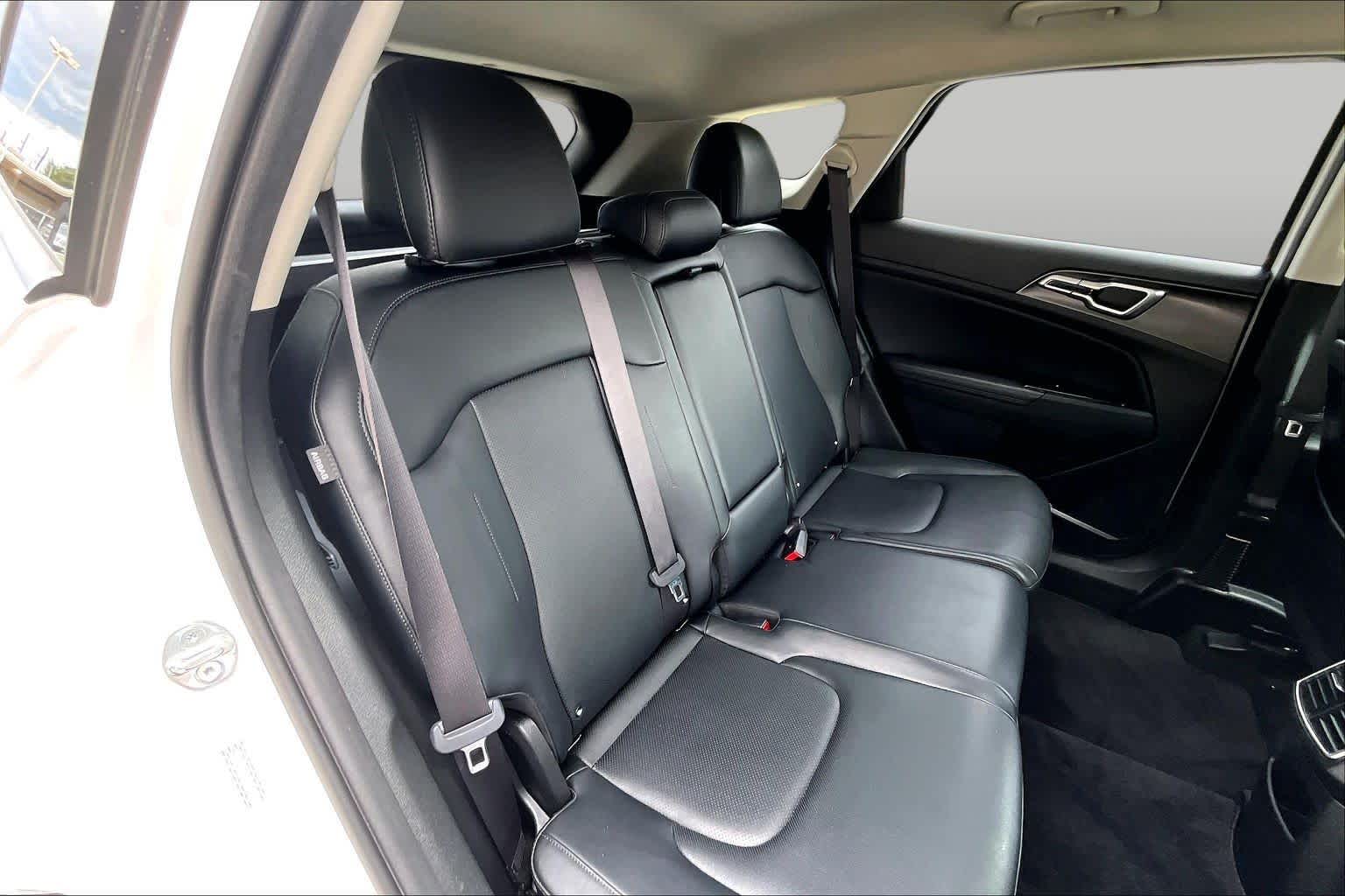 2024 Kia Sportage EX Glacial White Pearl at Beck & Masten Kia