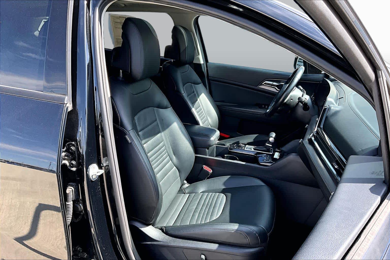 2023 Kia Sportage photo 9 of 32