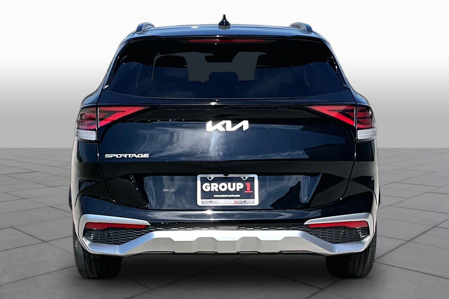 2023 Kia Sportage photo 5 of 32