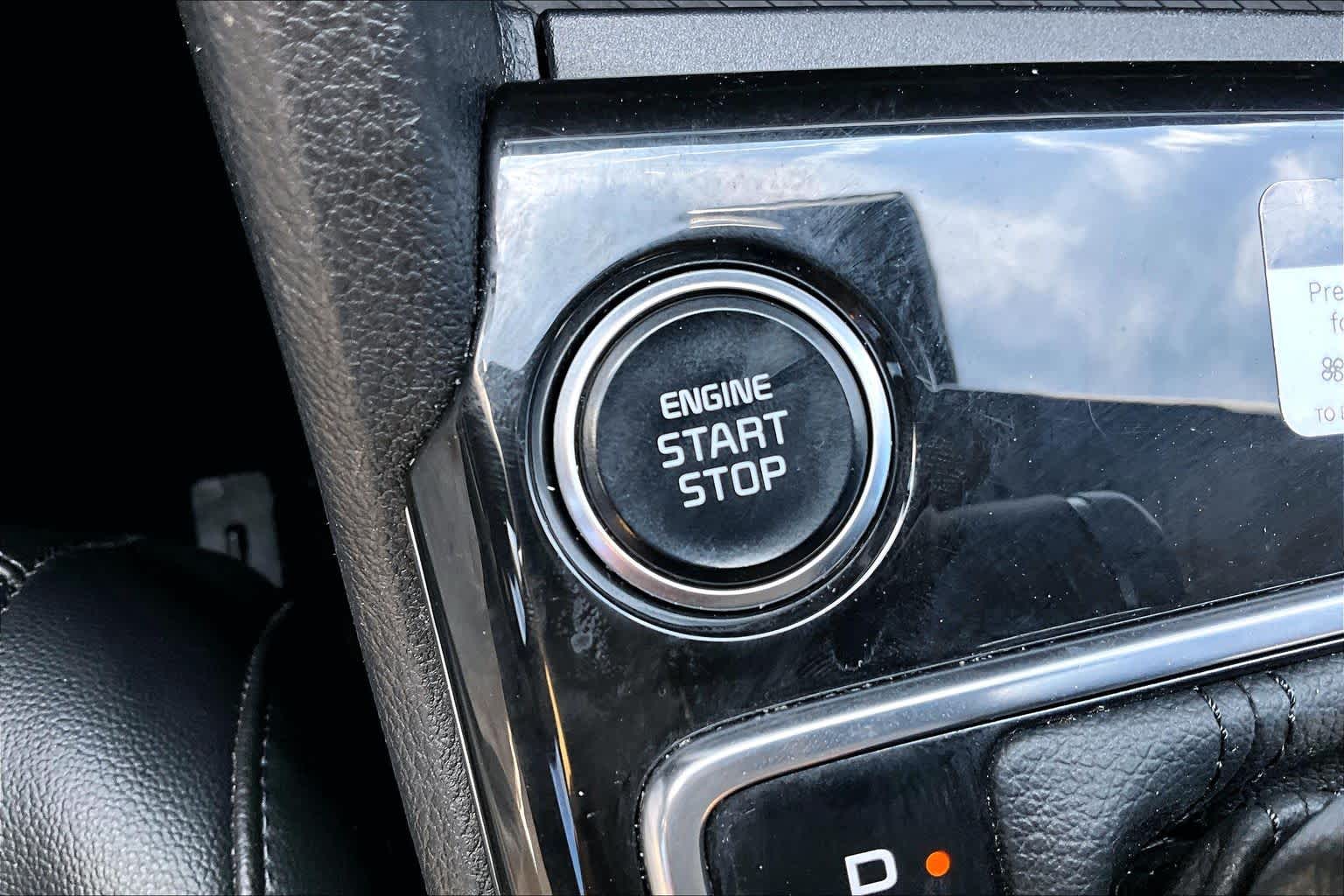 2023 Kia Sportage photo 30 of 32