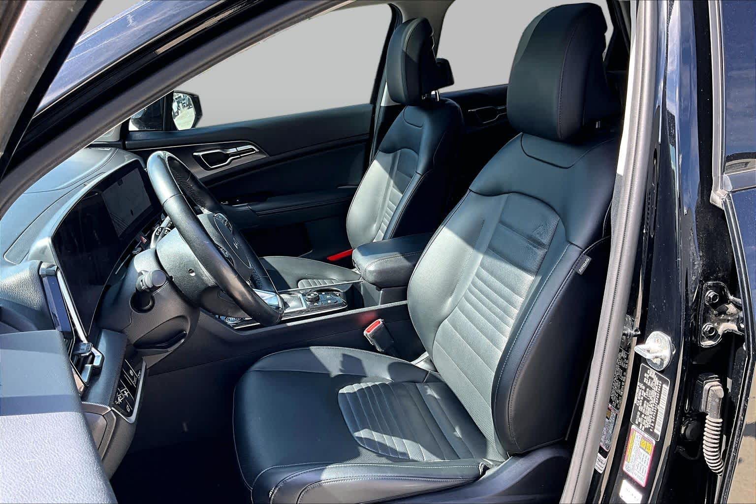 2023 Kia Sportage photo 8 of 32