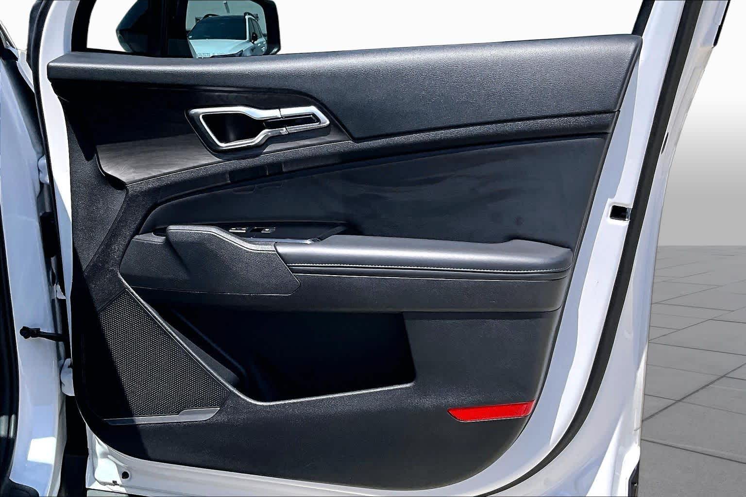 2023 Kia Sportage X-Line Glacial White Pearl at Westside Kia