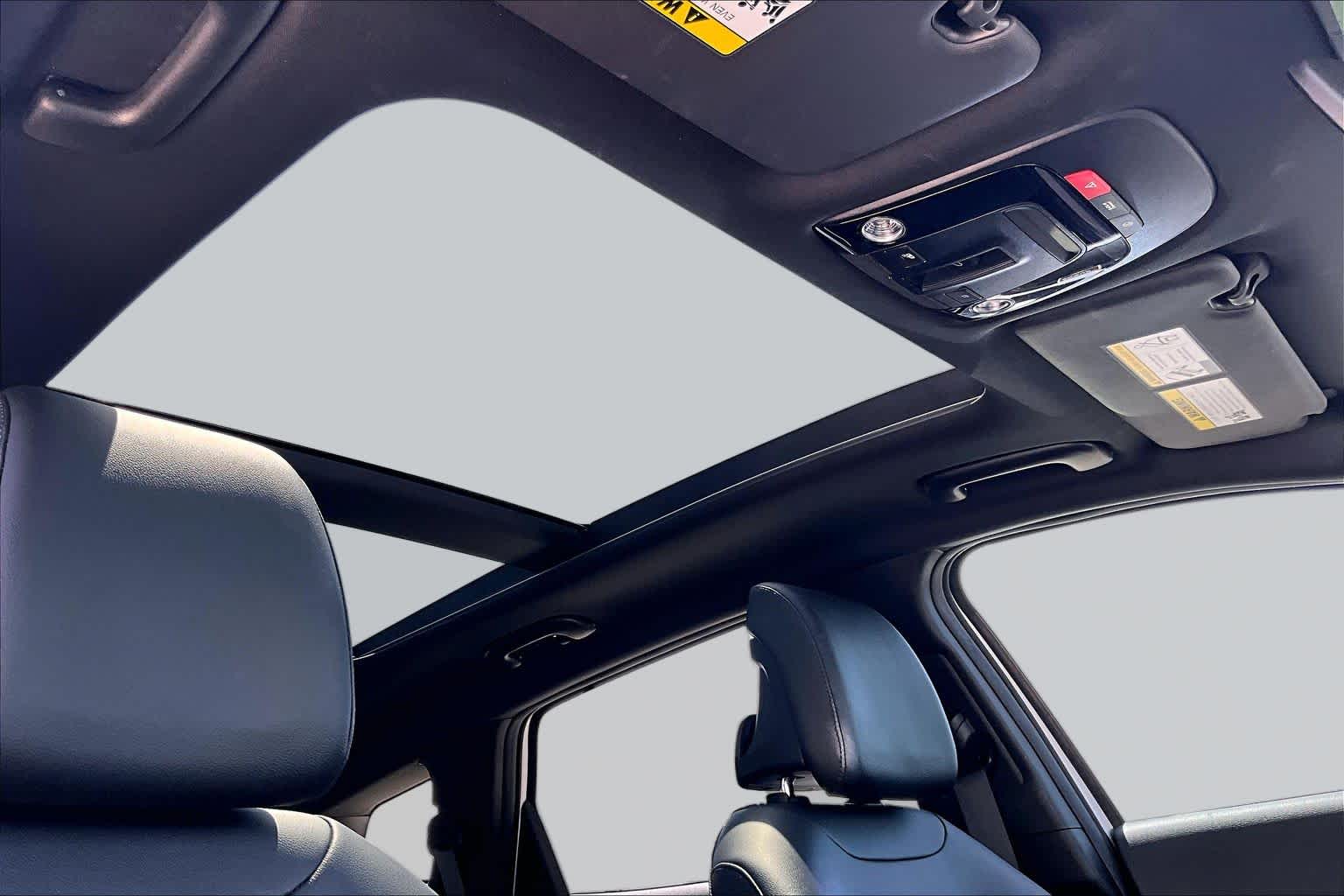 2023 Kia Sportage X-Line Glacial White Pearl at Westside Kia
