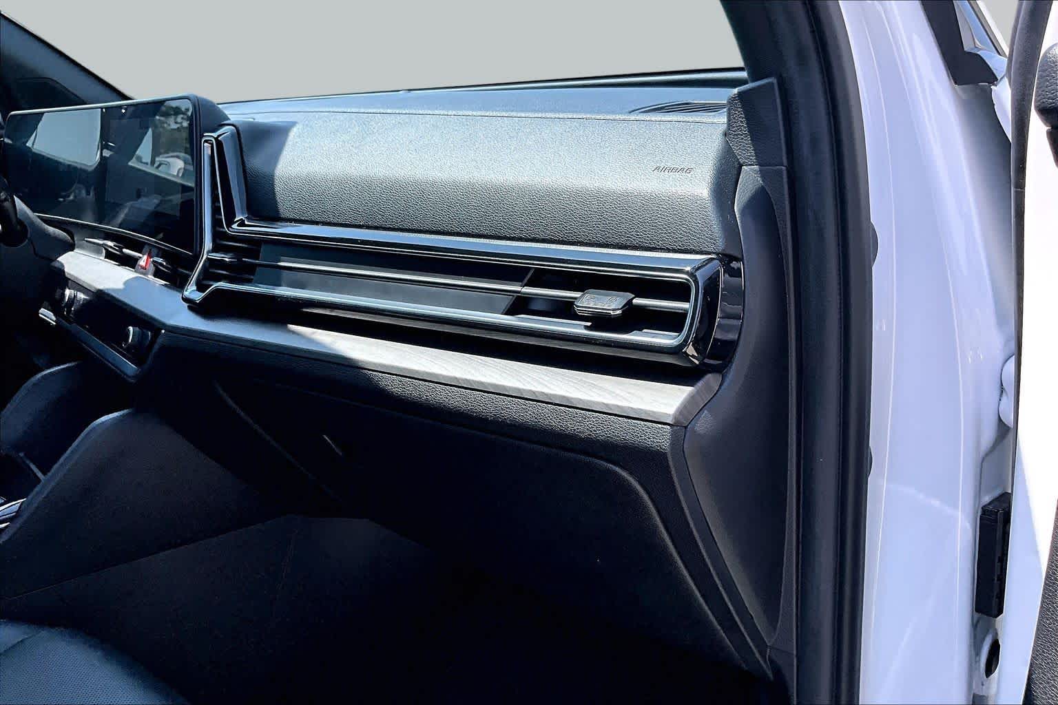 2023 Kia Sportage X-Line Glacial White Pearl at Westside Kia