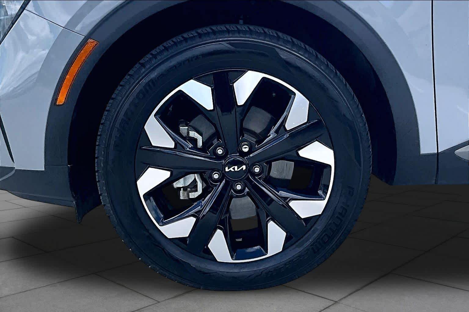 2023 Kia Sportage X-Line Wolf Gray at HGreg Houston
