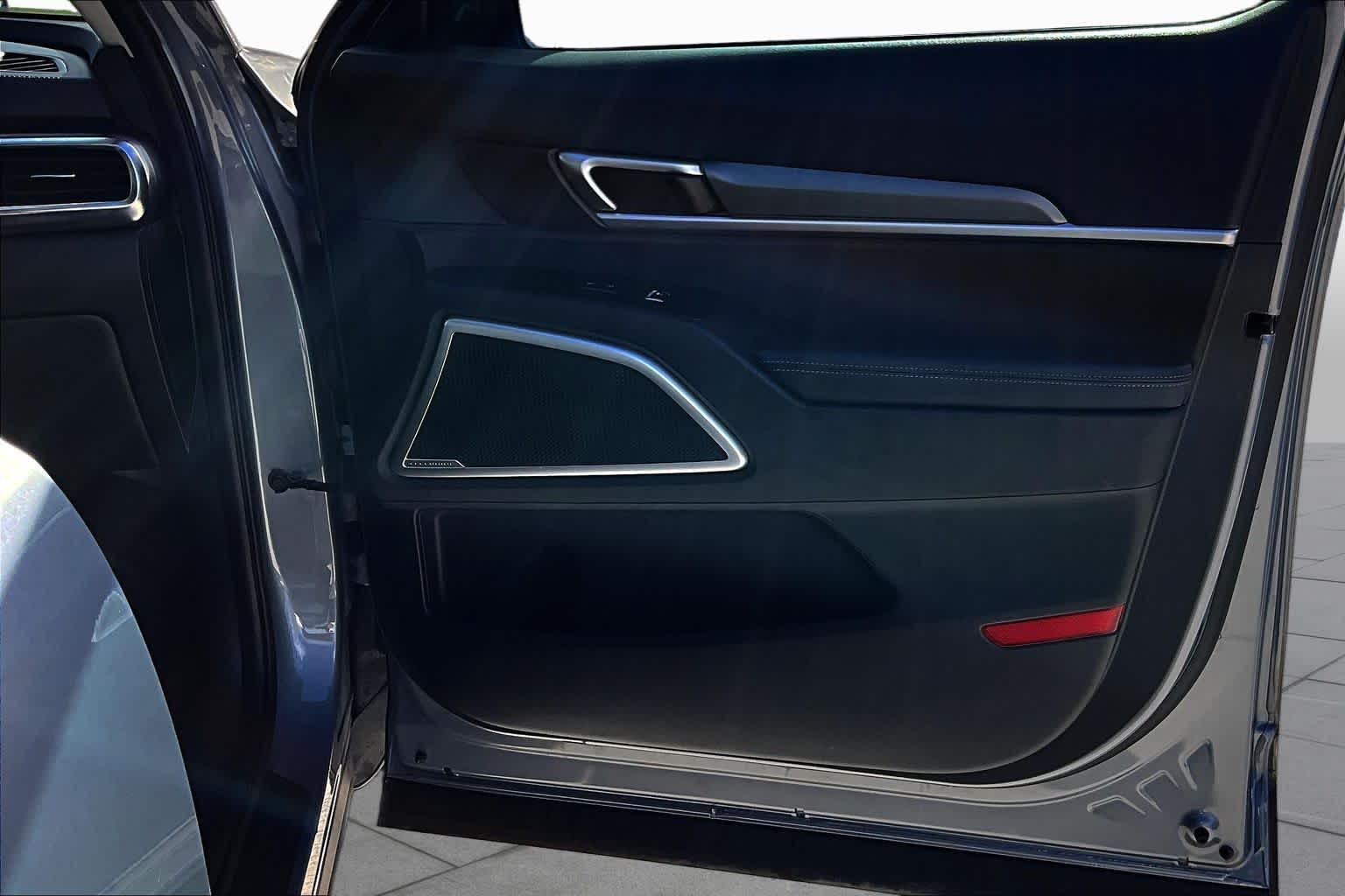 2022 Kia Telluride LX Everlasting Silver at Westside Kia