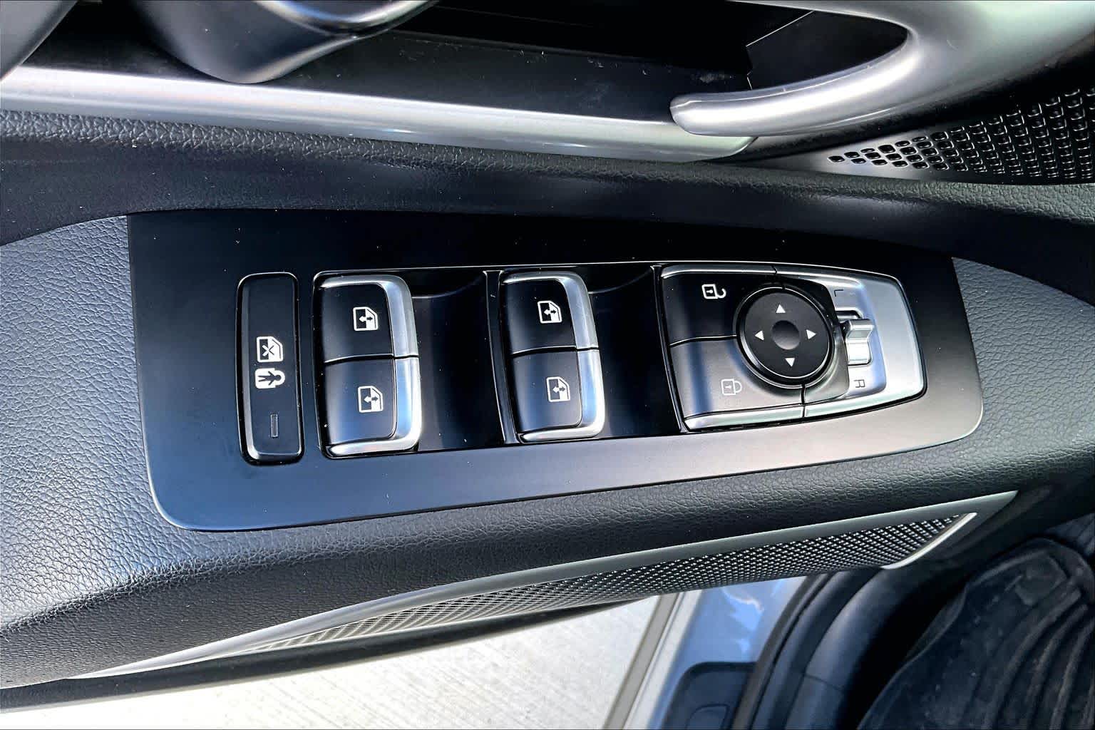 2022 Kia Telluride LX Everlasting Silver at Westside Kia