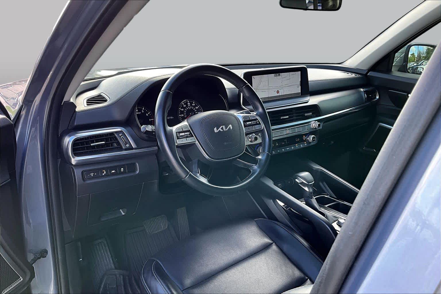 2022 Kia Telluride LX Everlasting Silver at Westside Kia