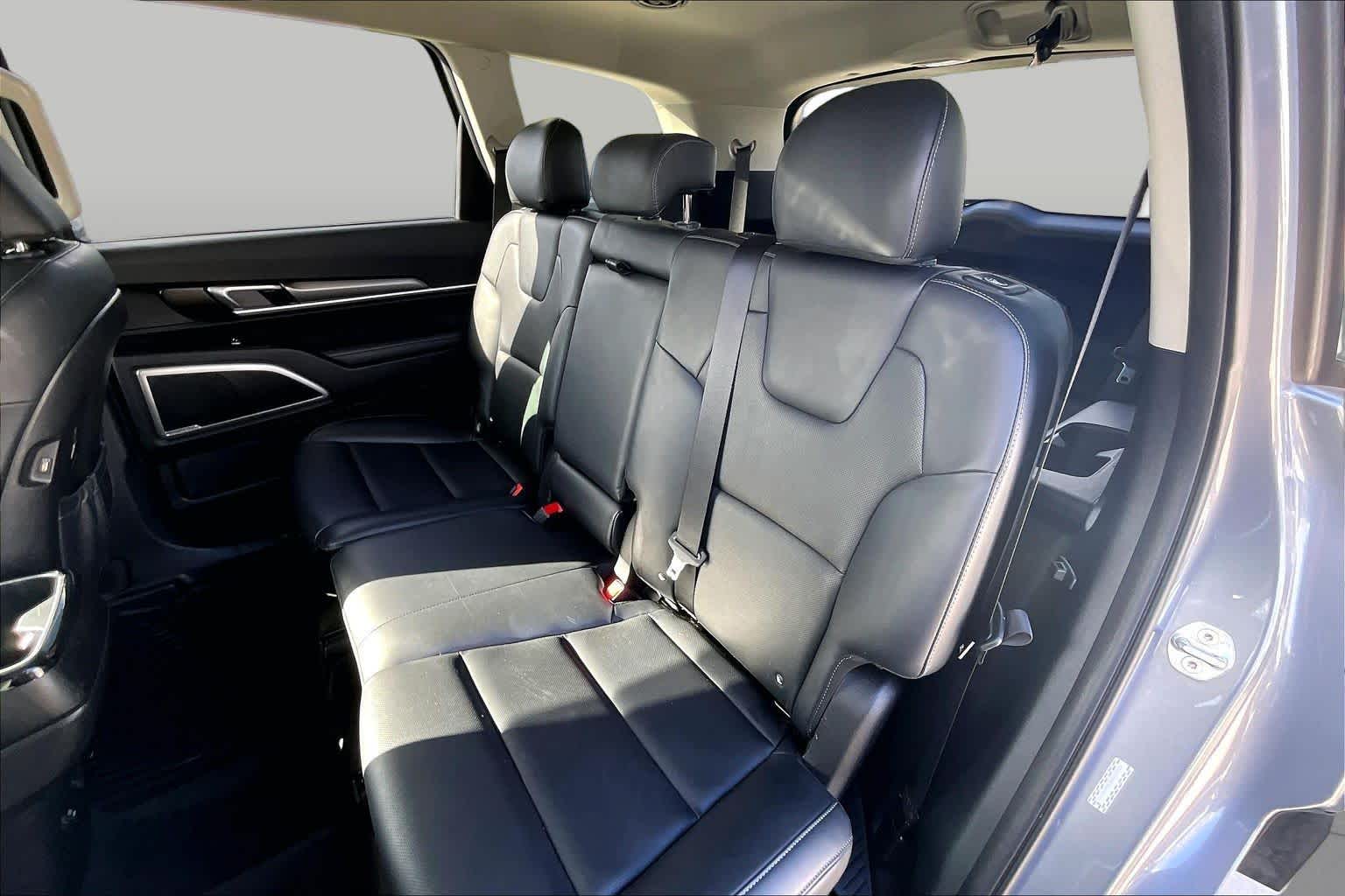 2022 Kia Telluride LX Everlasting Silver at Westside Kia