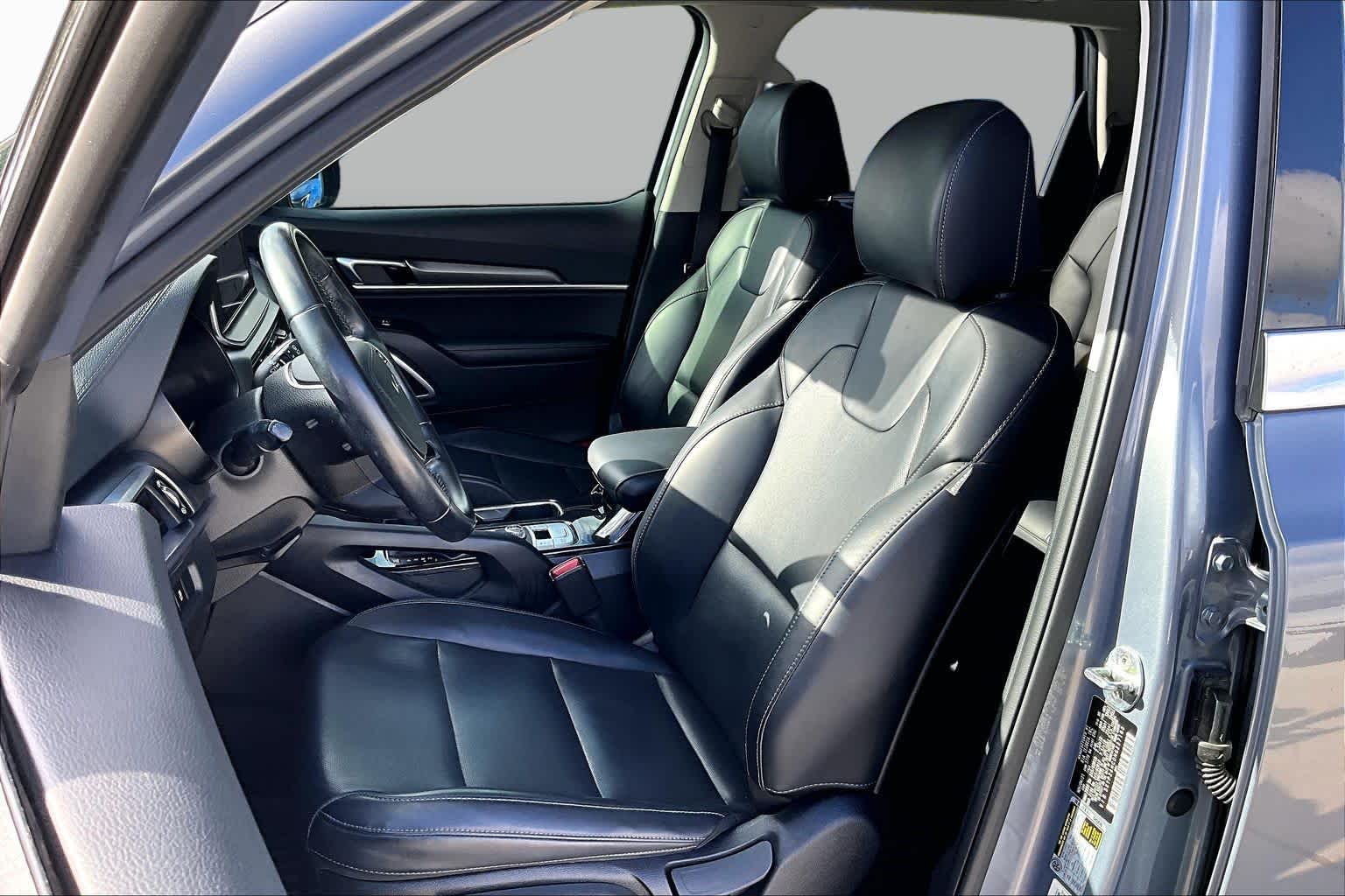 2022 Kia Telluride LX Everlasting Silver at Westside Kia