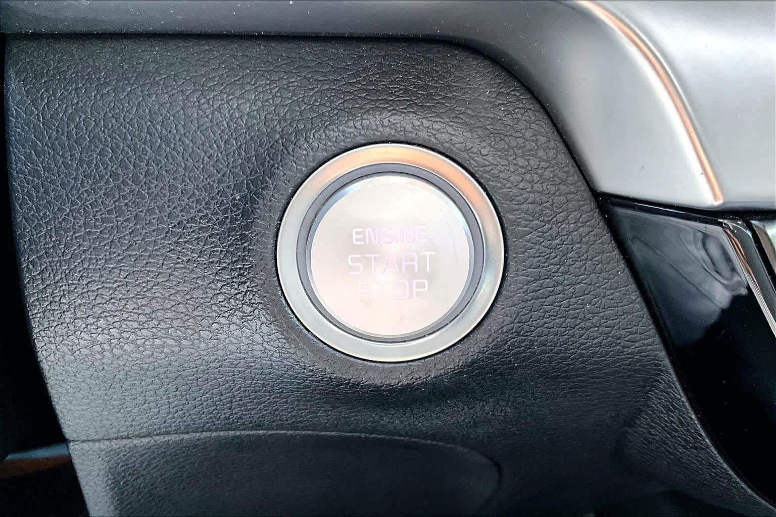 2022 Kia Telluride LX Everlasting Silver at Westside Kia
