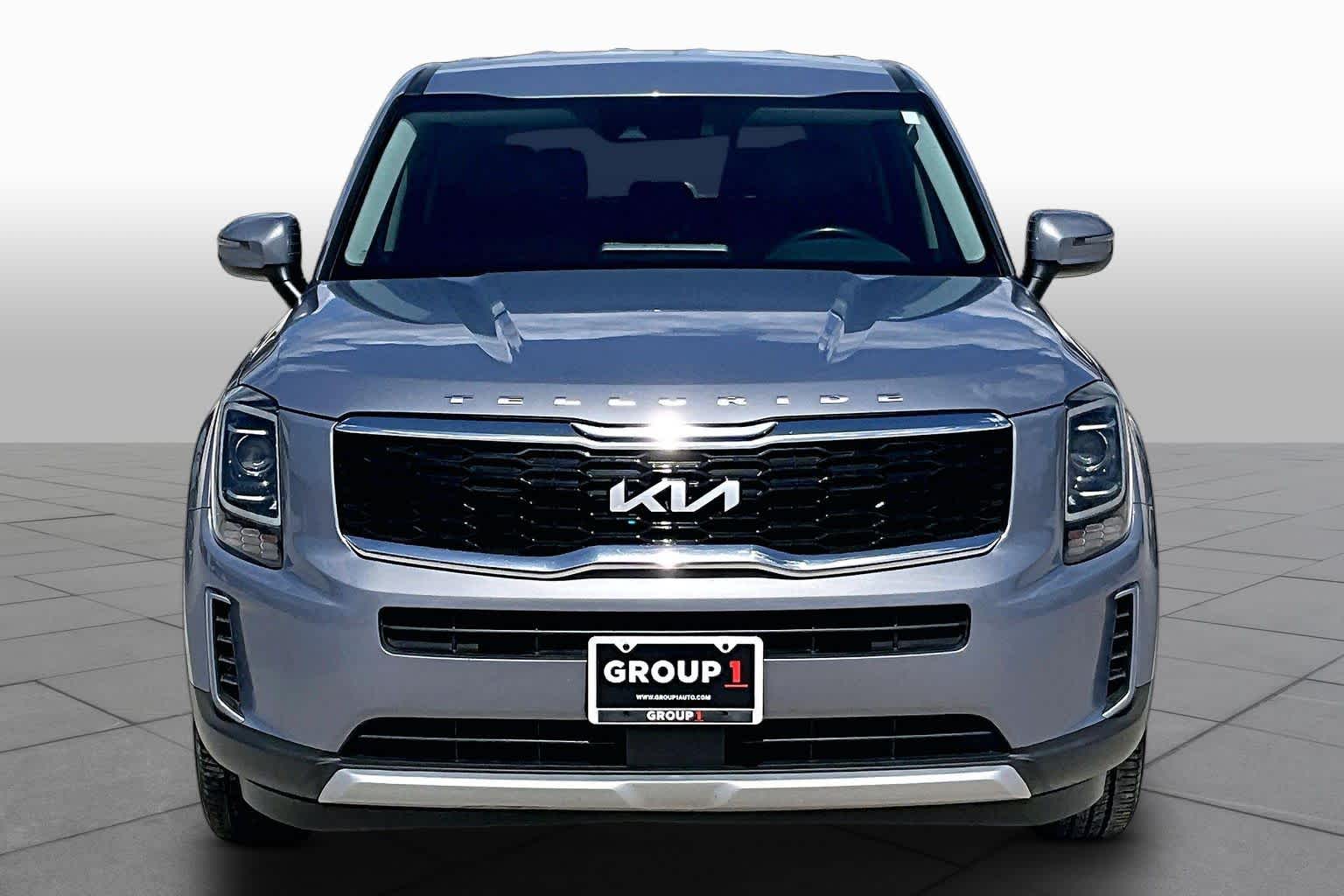 2022 Kia Telluride LX SILVER at Westside Kia