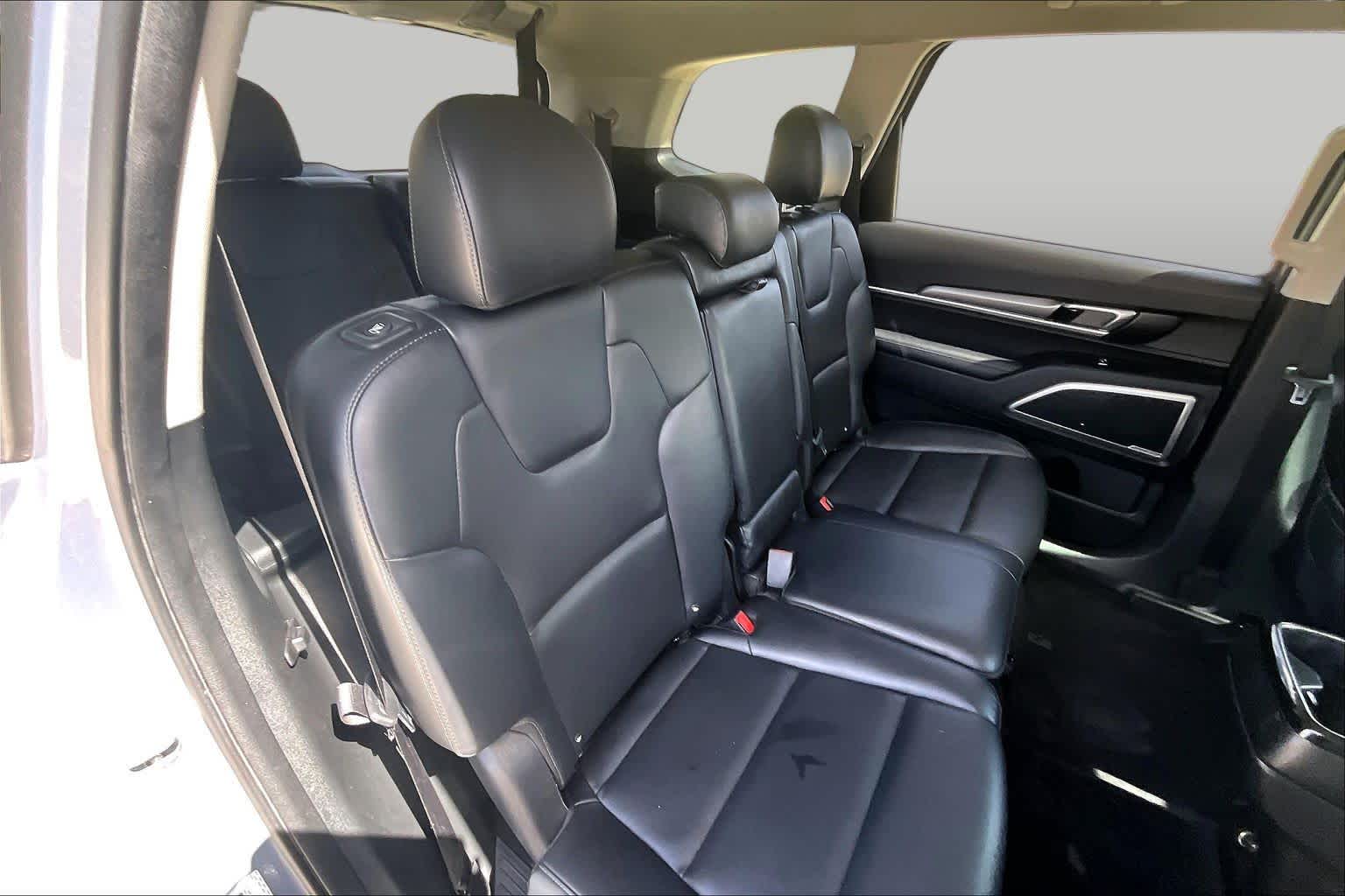 2022 Kia Telluride LX SILVER at Westside Kia