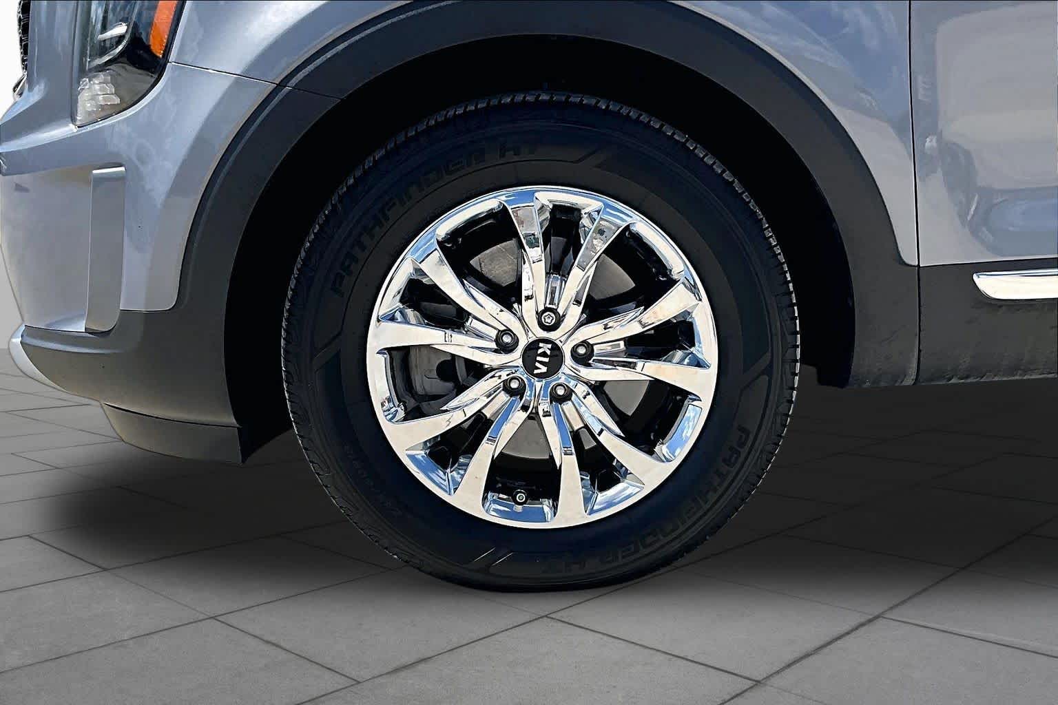 2022 Kia Telluride LX SILVER at Westside Kia