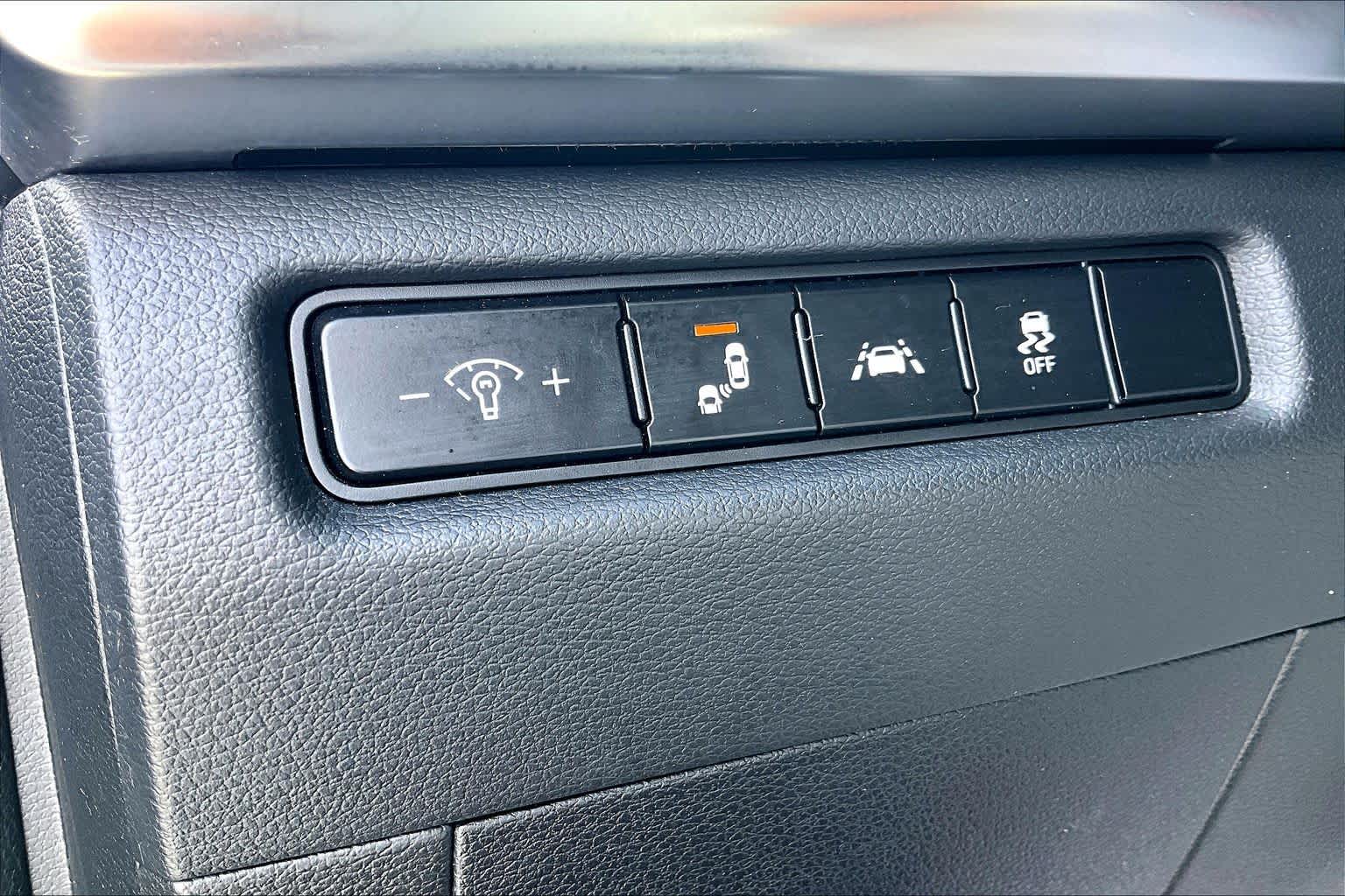 2022 Kia Telluride LX SILVER at Westside Kia