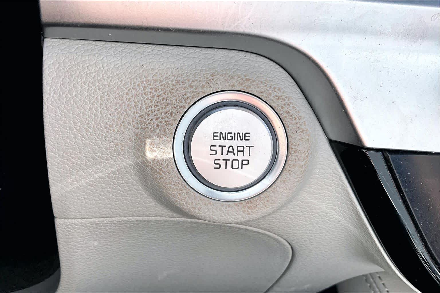2024 Kia Telluride EX Everlasting Silver at Beck & Masten Kia