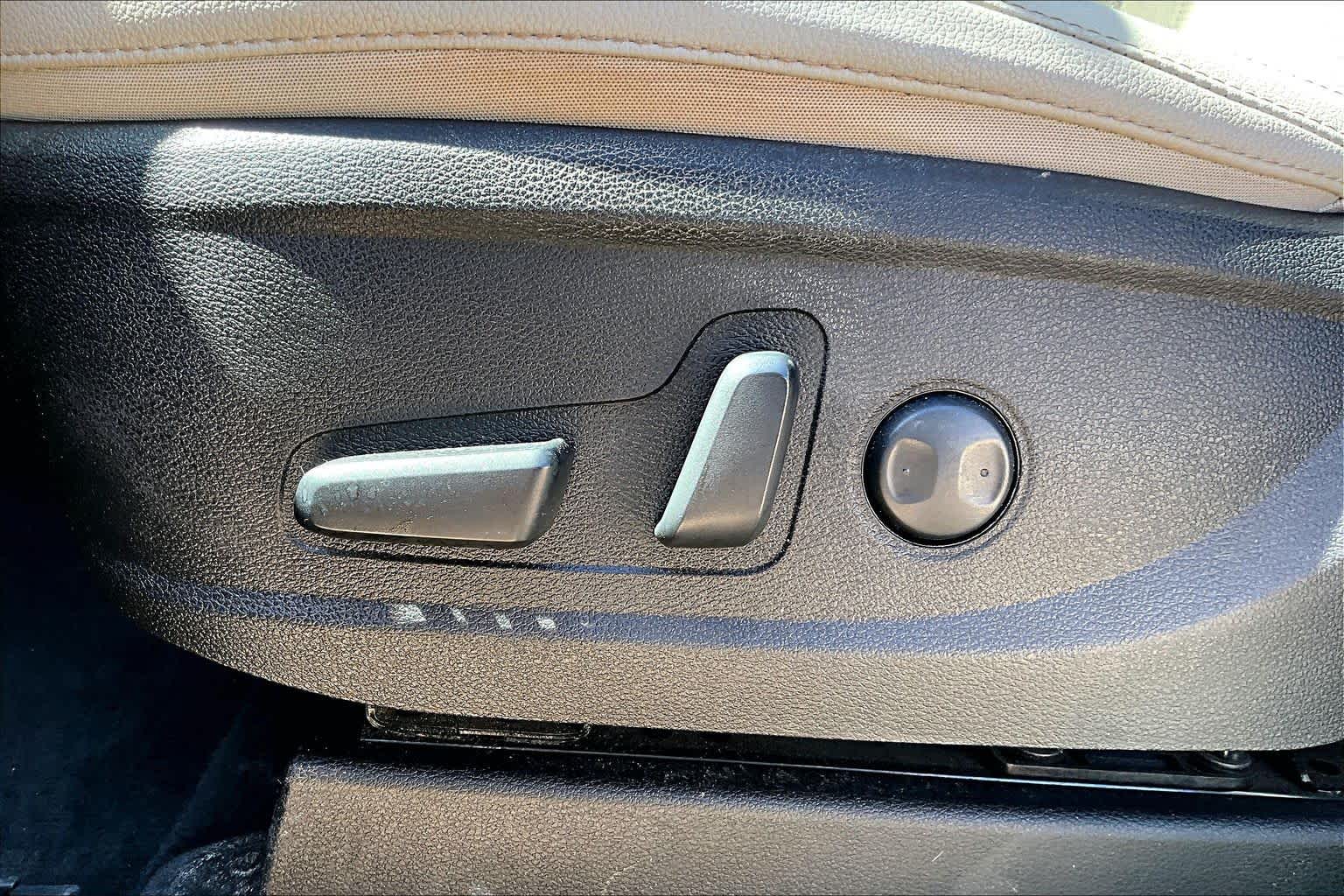 2024 Kia Telluride EX Everlasting Silver at Beck & Masten Kia