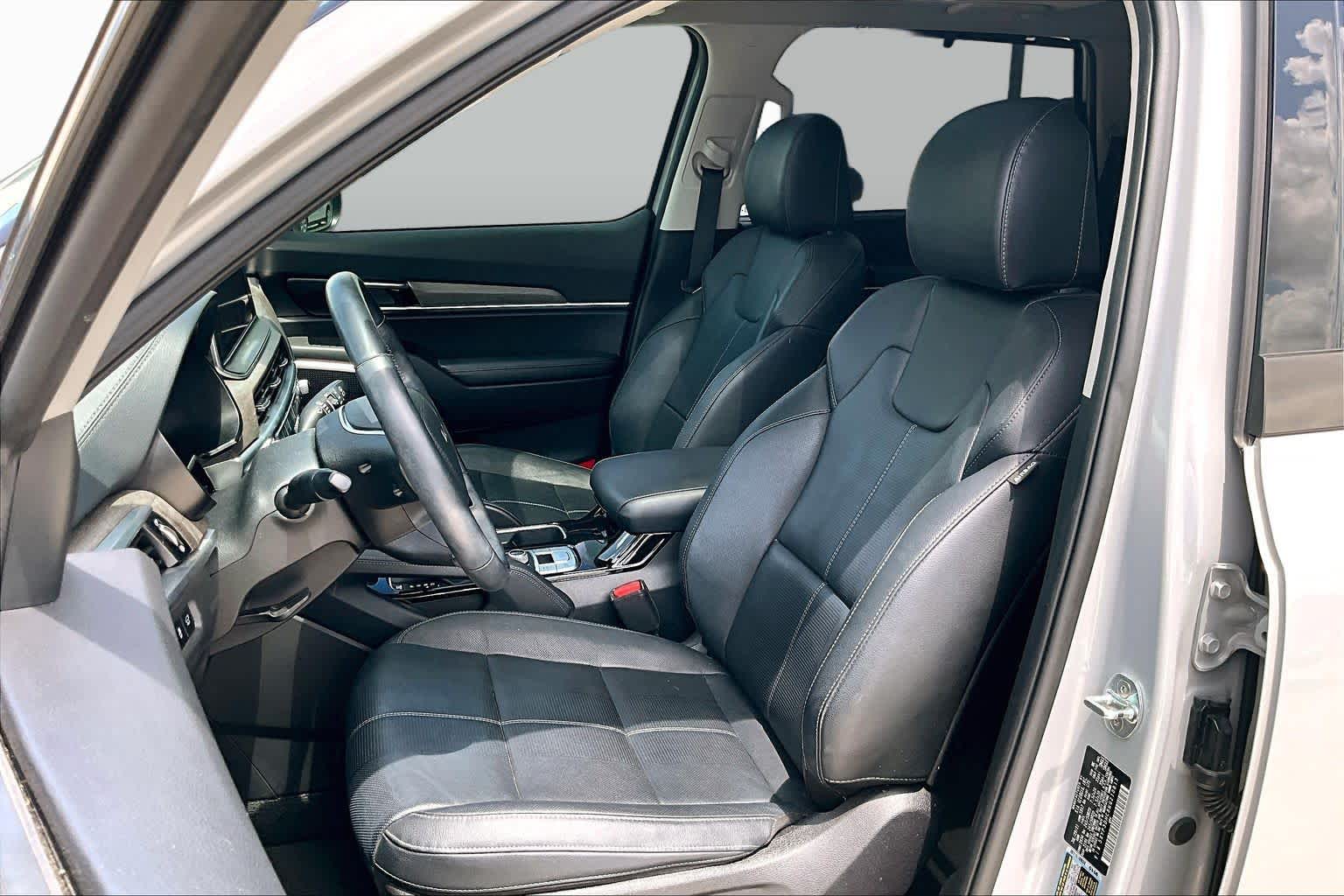 2022 Kia Telluride EX Wolf Gray at Westside Kia
