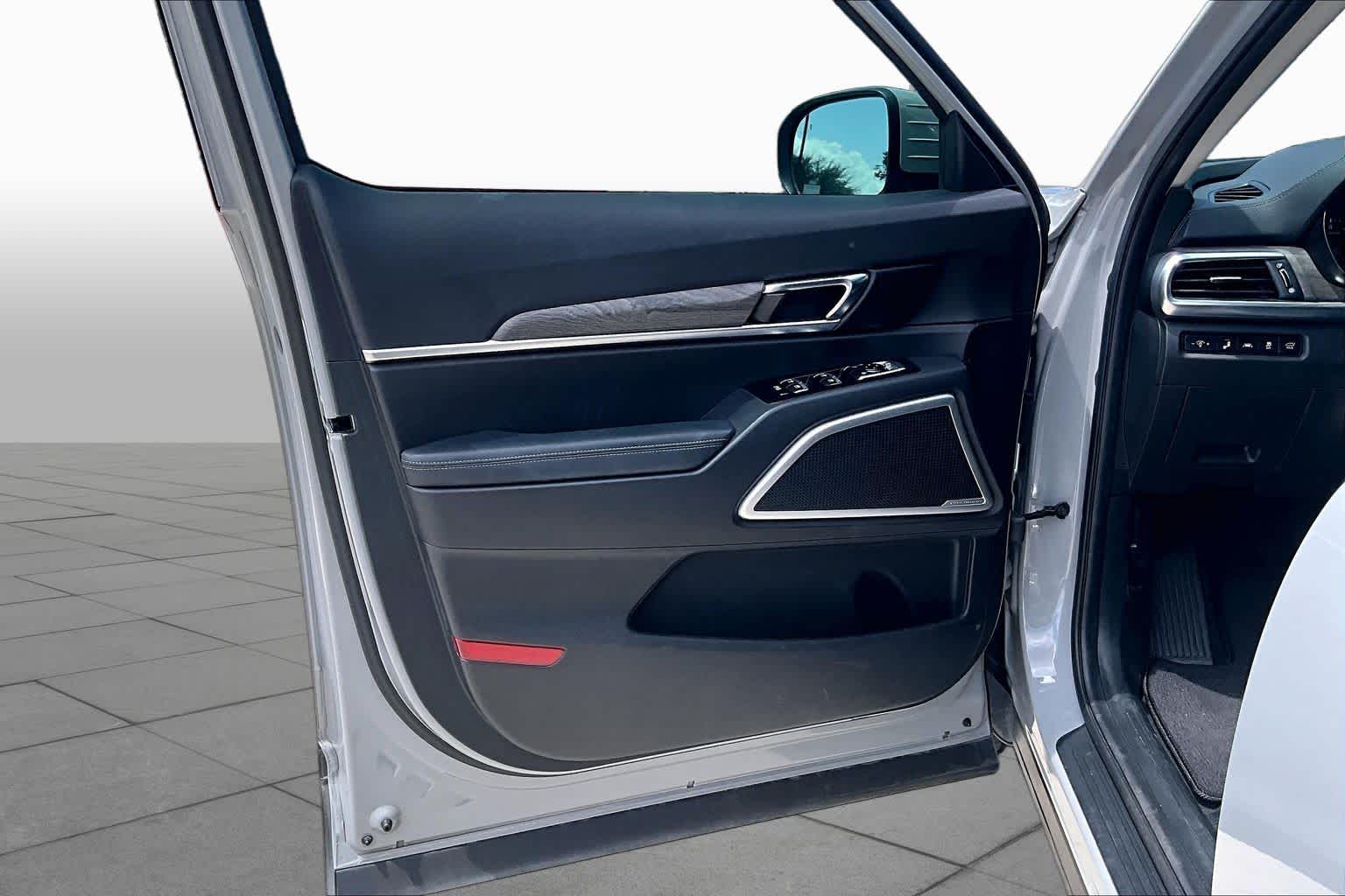 2022 Kia Telluride EX Wolf Gray at Westside Kia