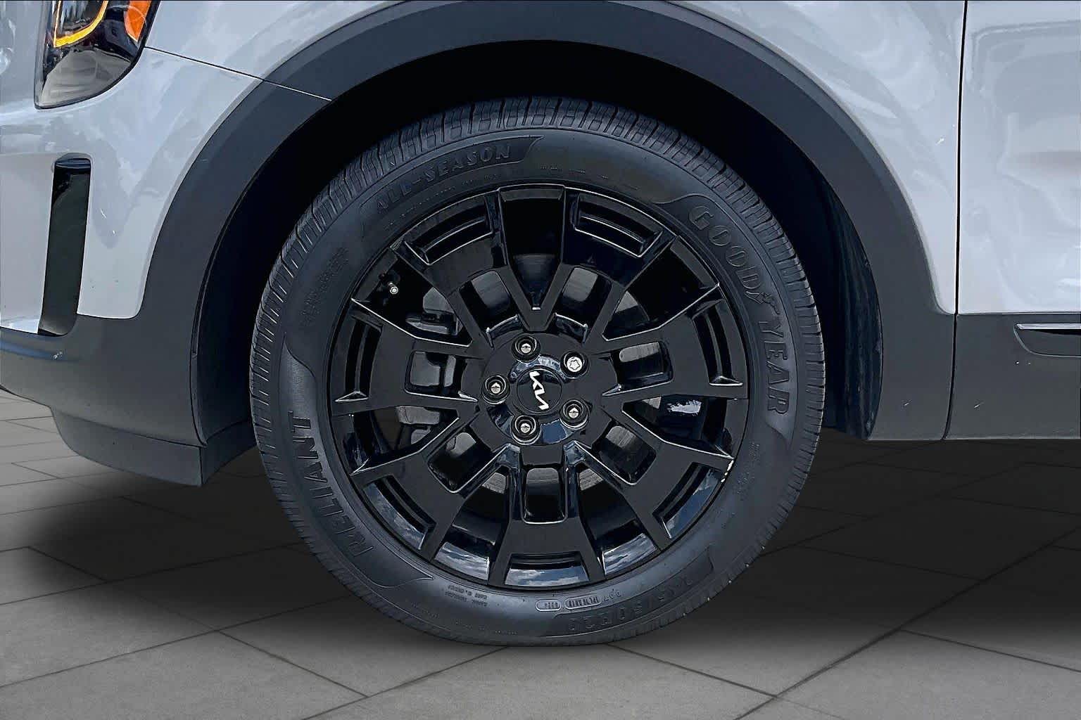 2022 Kia Telluride EX Wolf Gray at Westside Kia