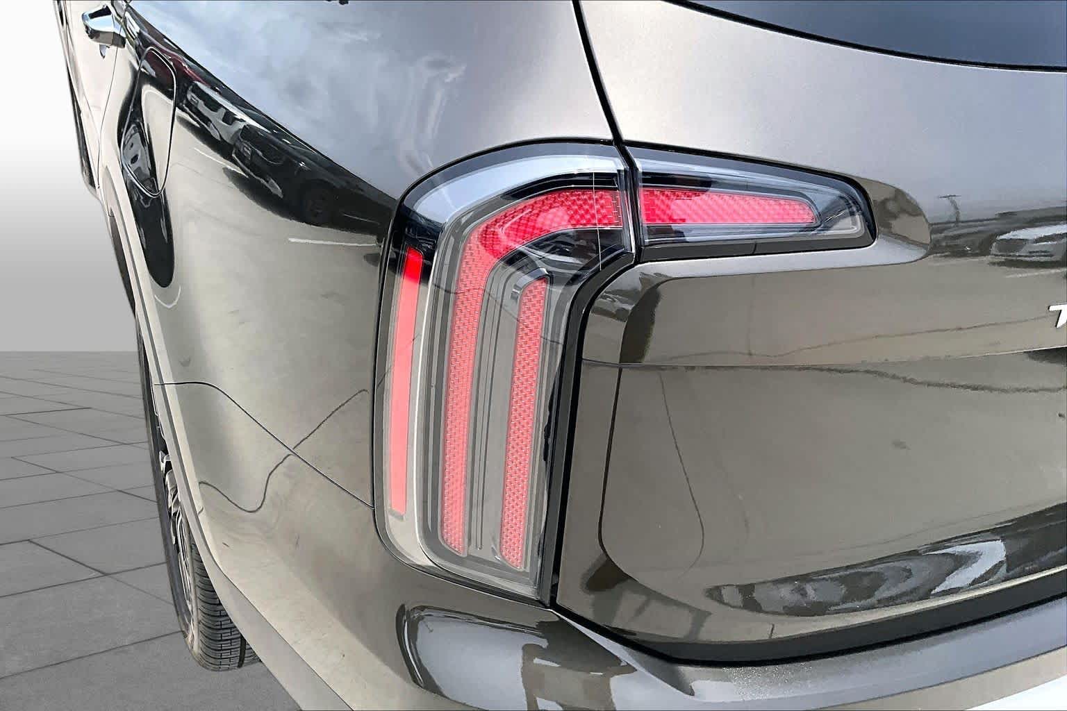 2024 Kia Telluride SX Dark Moss at Westside Kia