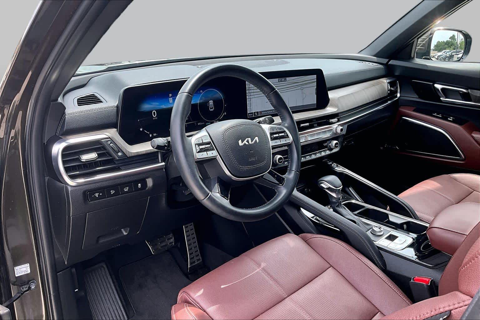 2024 Kia Telluride SX Dark Moss at Westside Kia