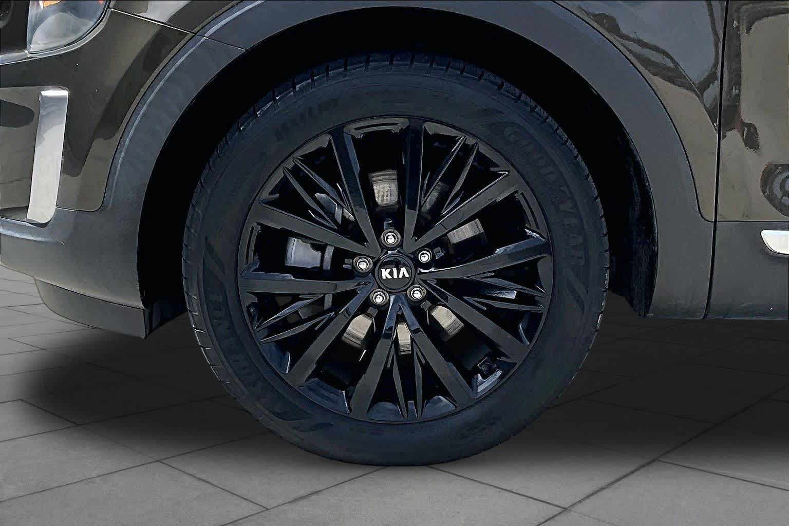 2020 Kia Telluride photo 10 of 33