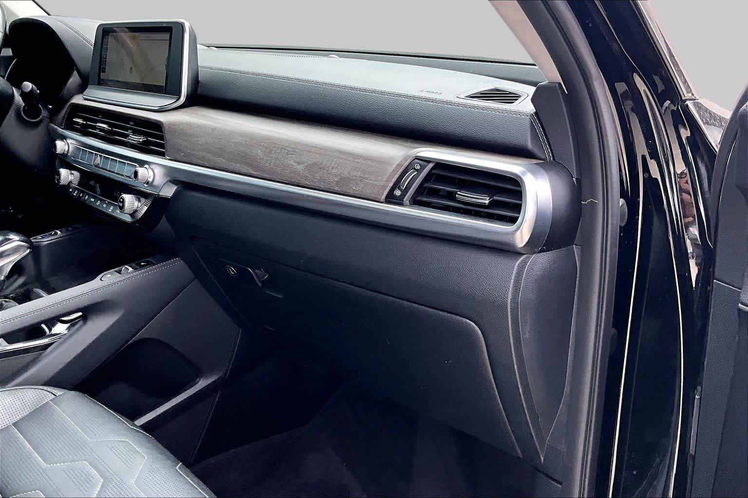 2020 Kia Telluride photo 17 of 33