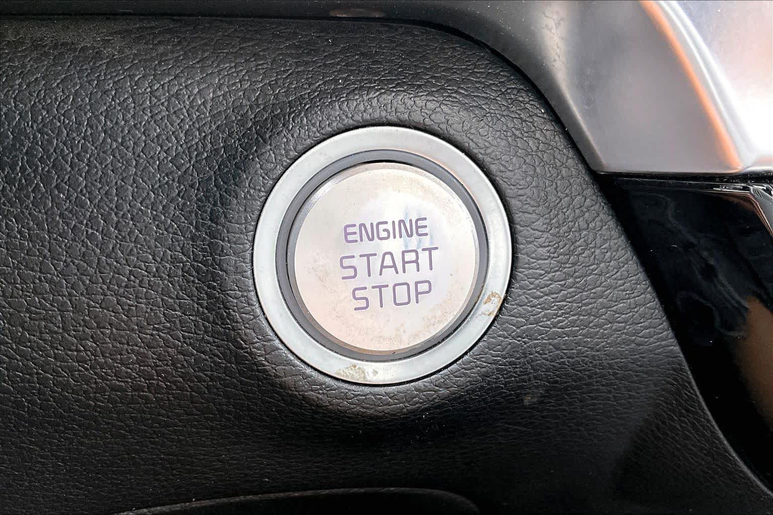 2021 Kia Telluride photo 31 of 33