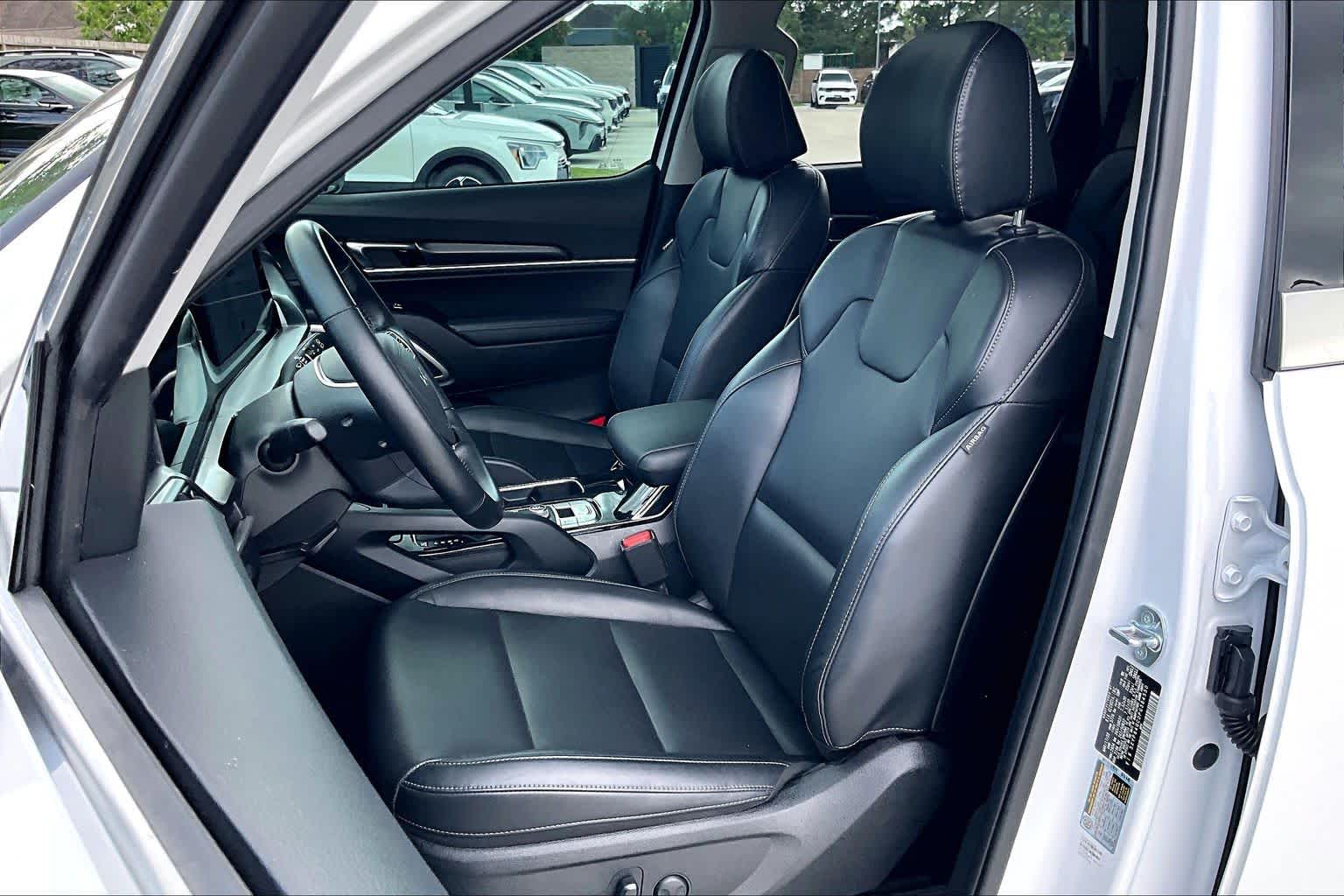 2023 Kia Telluride S Glacial White Pearl at Westside Kia