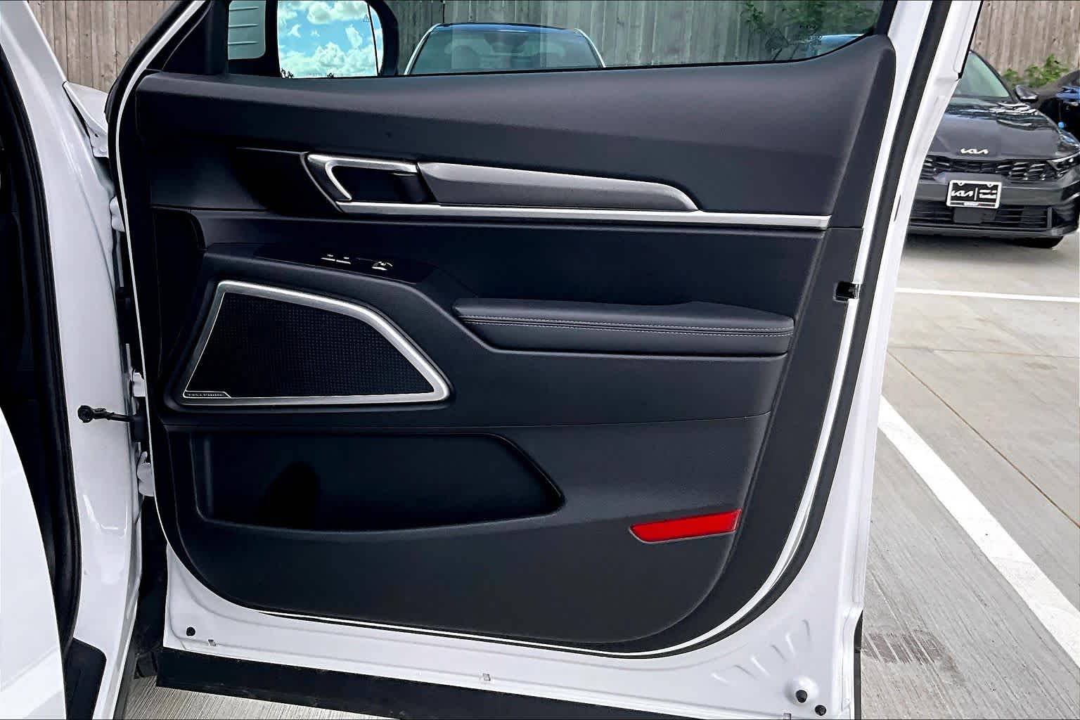 2023 Kia Telluride S Glacial White Pearl at Westside Kia